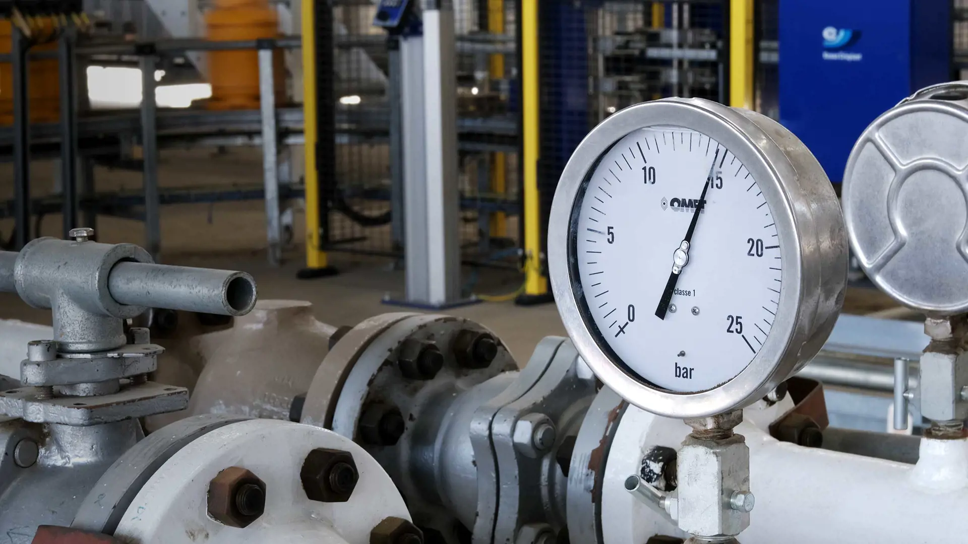 Picture of a manifold on a gas pipeline